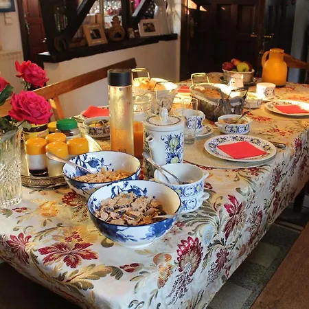 Entre Amis Bed & Breakfast *